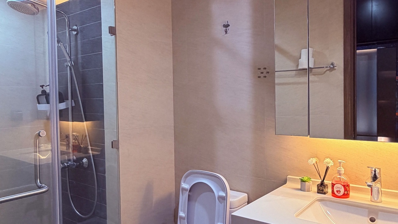 Photo of Bathroom in District 10