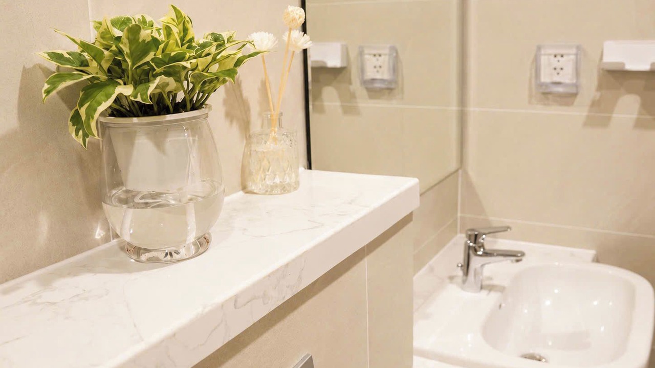Photo of Bathroom in District 9