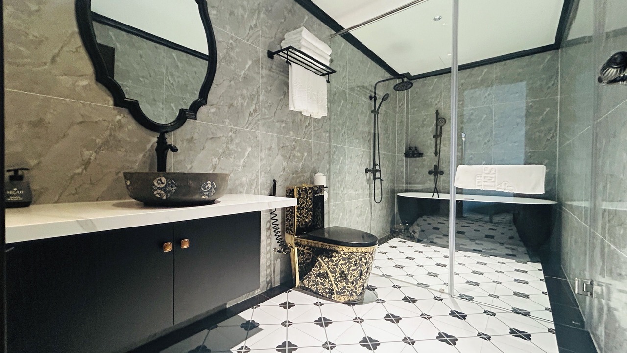 Photo of Bathroom in Hai Ba Trung