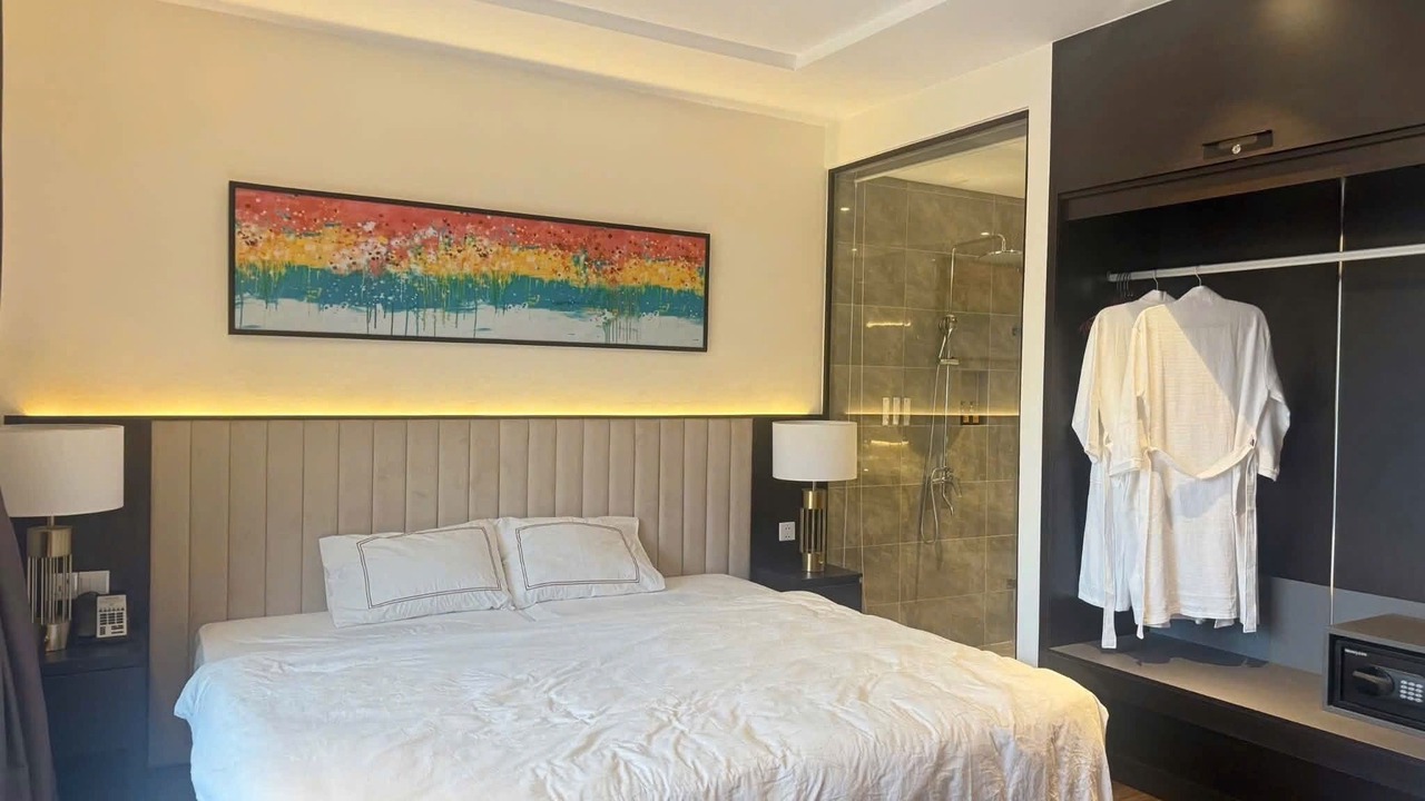 Photo of Bedroom in Hon Gai