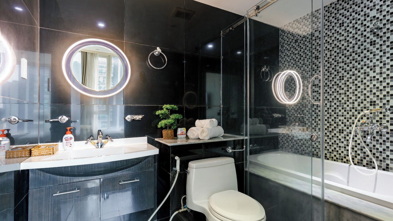 Photo of Bathroom in Phuong 6
