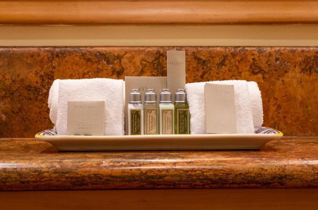 Photo of Bathroom in Flamingos