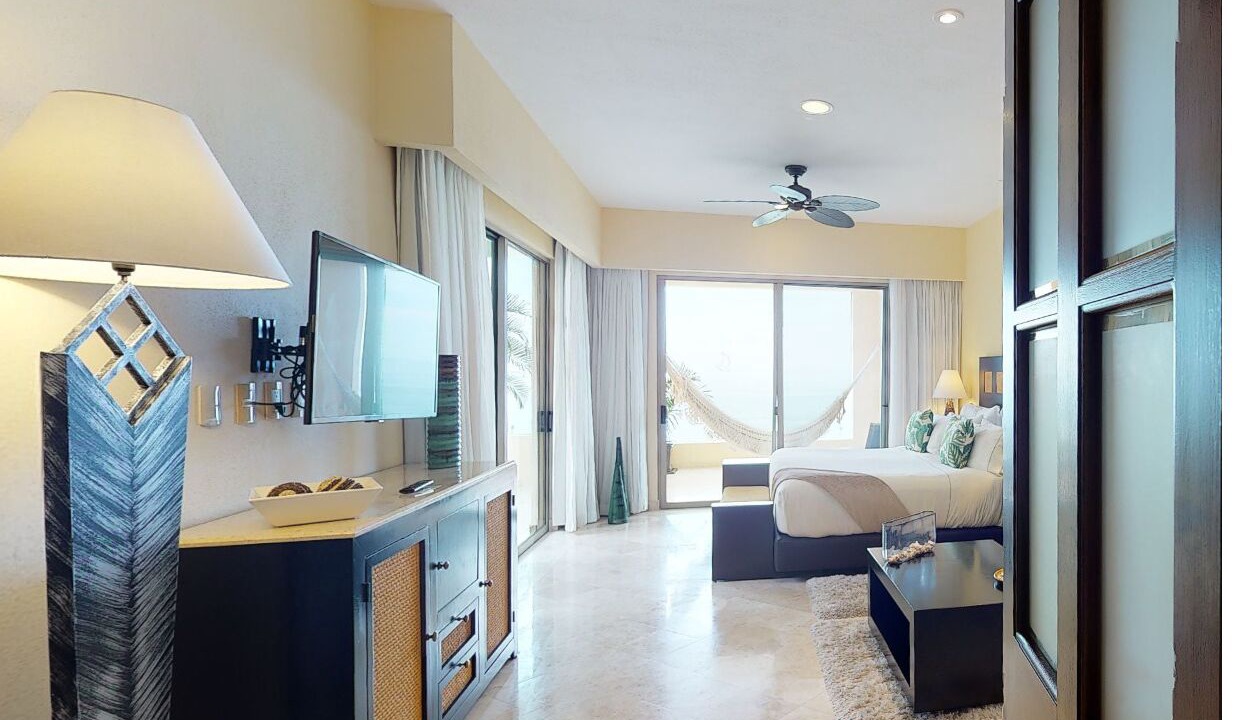 Photo of Bedroom in South Shore Hotel Area