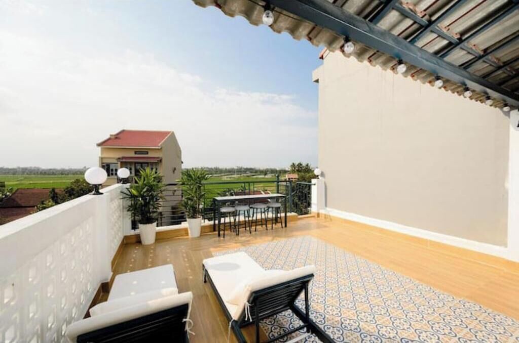 Photo of Patio Balcony in Cam An