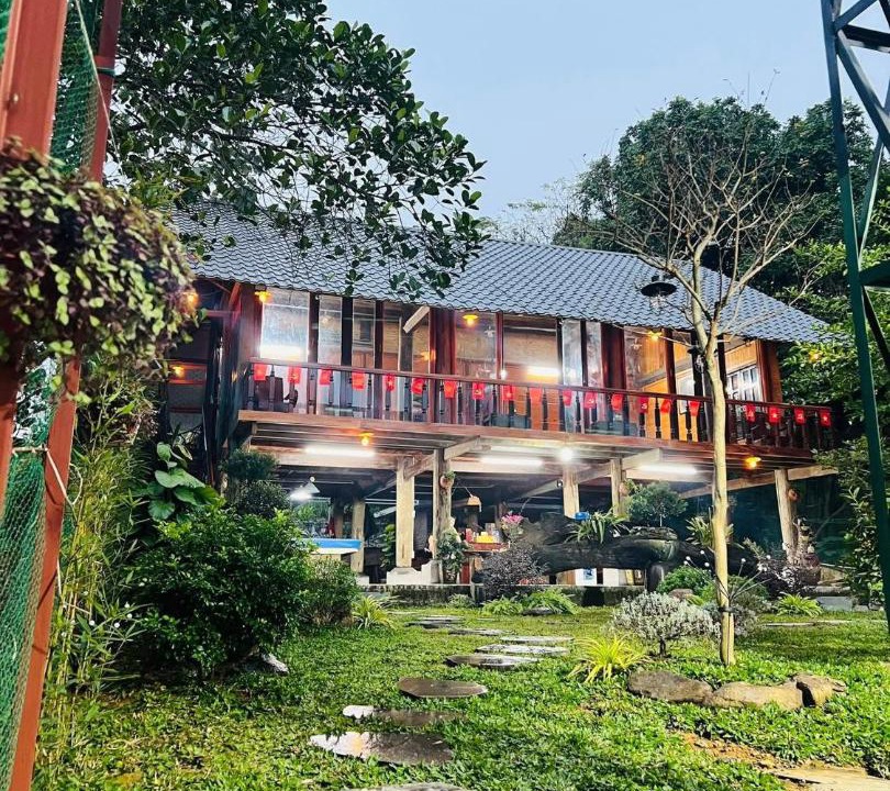 Photo of Others in Quoc Oai