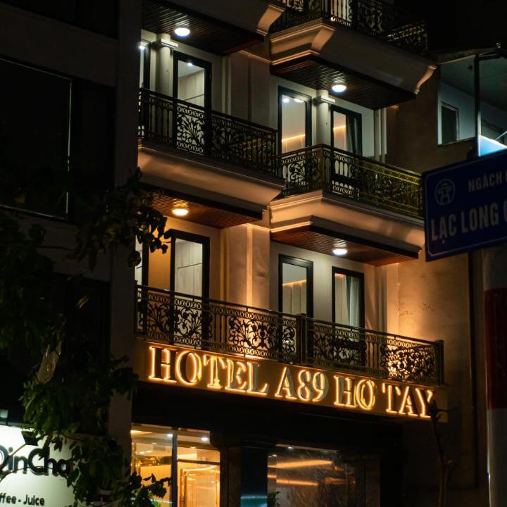 Photo of Others in Nhat Tan