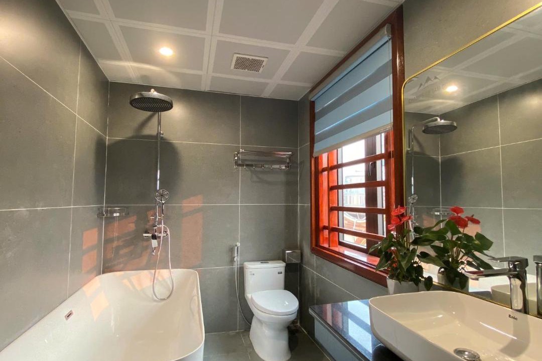 Photo of Bathroom in Hoa Lu