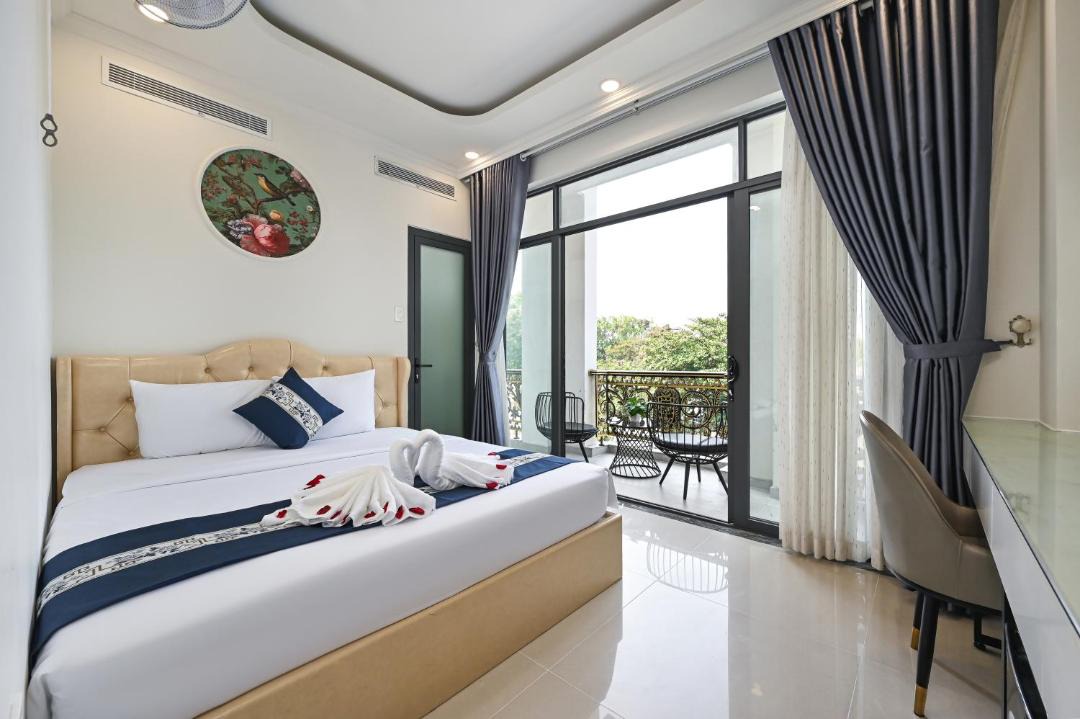Photo of Bedroom in District 10