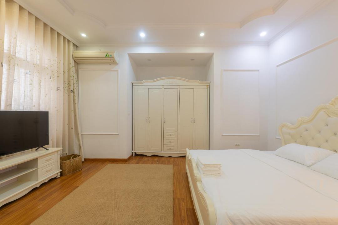 Photo of Bedroom in Ba Dinh