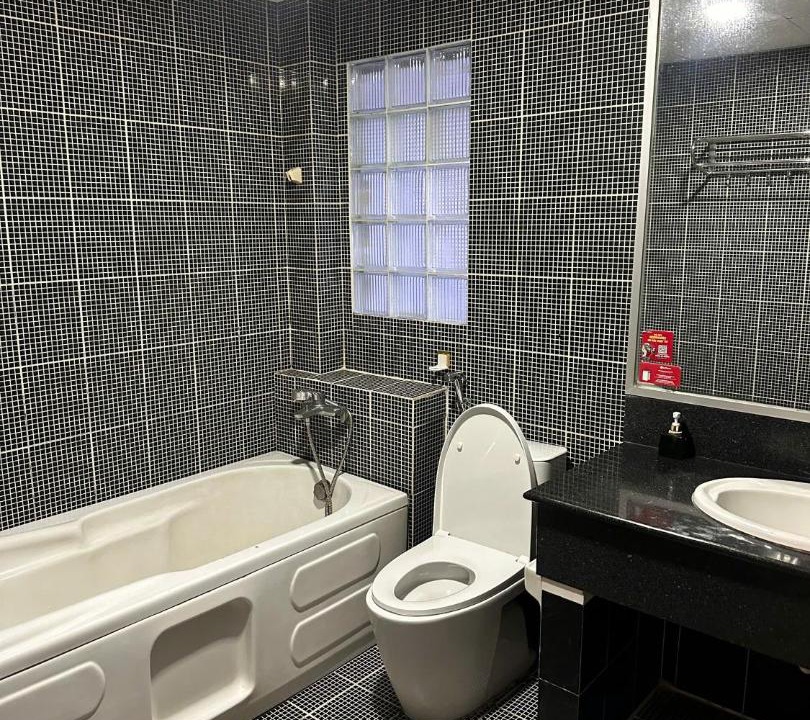 Photo of Bathroom in Phuong 8