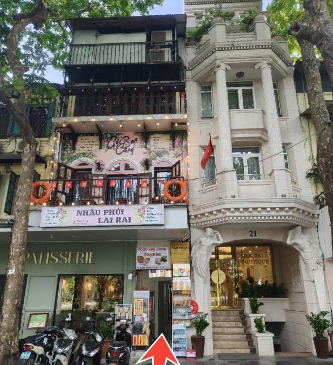 Photo of Others in Trang Tien