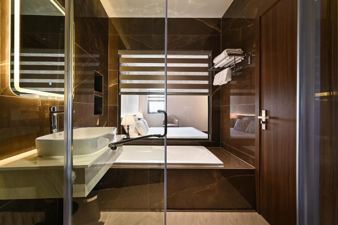 Photo of Bathroom in Tan An