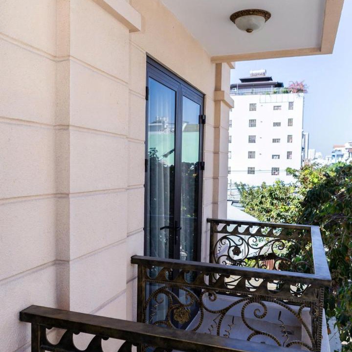 Photo of Patio Balcony in Tan Thuan Dong