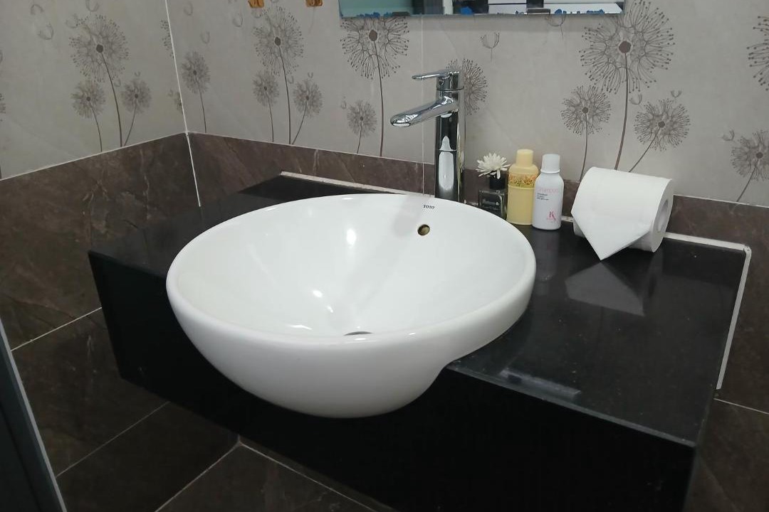 Photo of Bathroom in District 9
