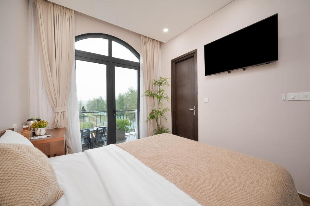 Photo of Bedroom in Ganh Dau