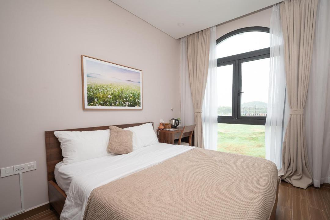 Photo of Bedroom in Ganh Dau