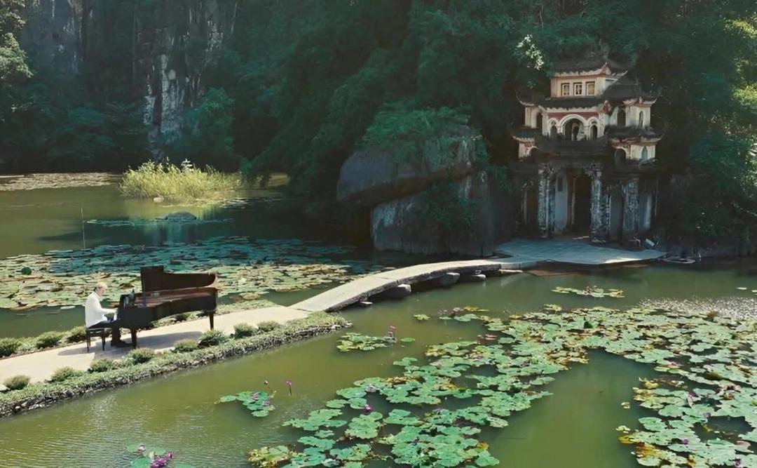 Photo of Others in Hoa Lu