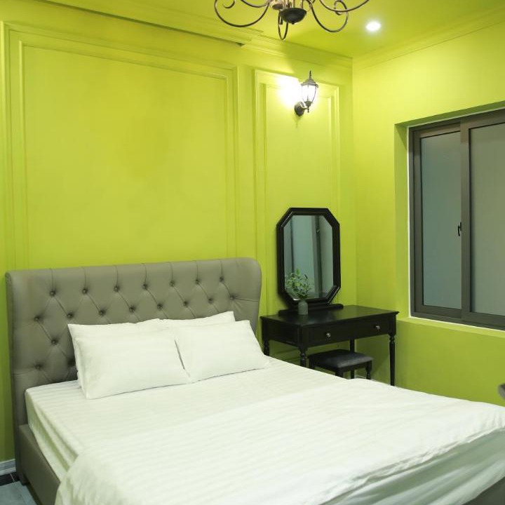 Photo of Bedroom in Trung Hoa Nhan Chinh