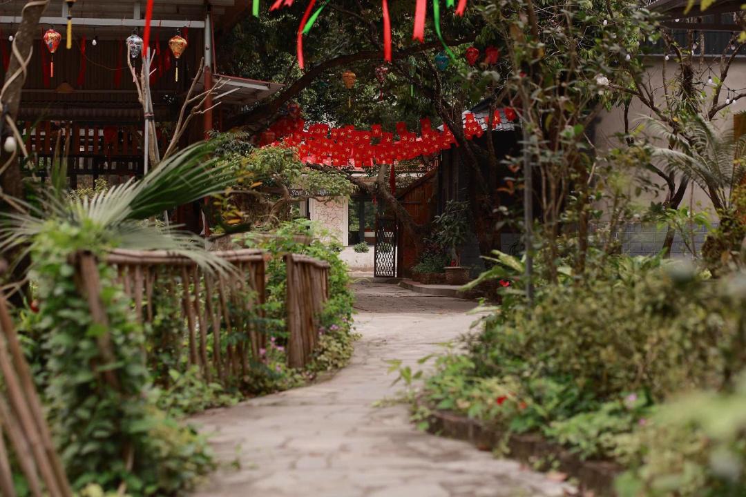 Photo of Others in Hoa Lu