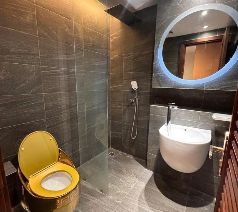 Photo of Bathroom in Trung Hoa Nhan Chinh