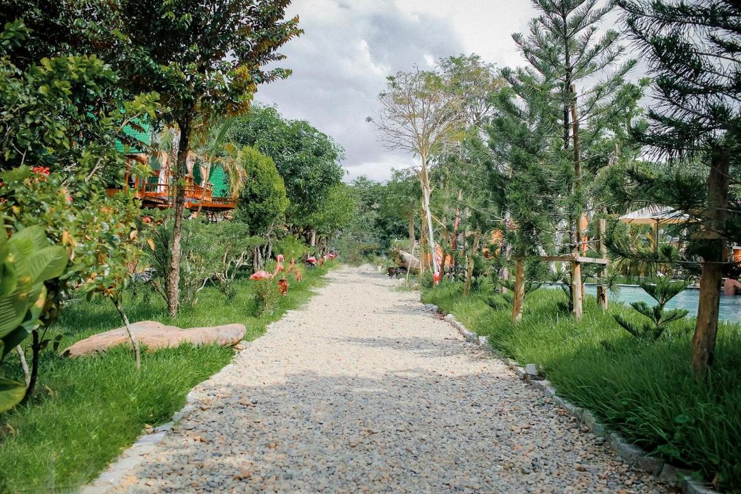 Photo of Others in Quan Tom