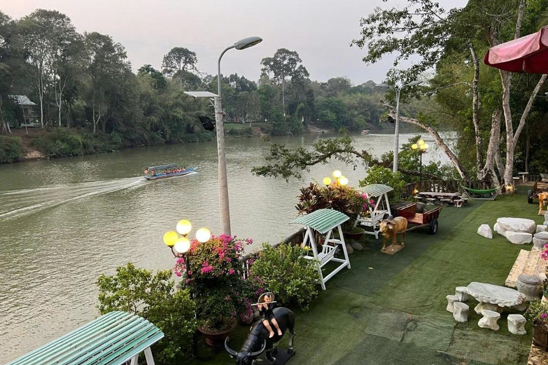 Photo of Others in Quan Tom