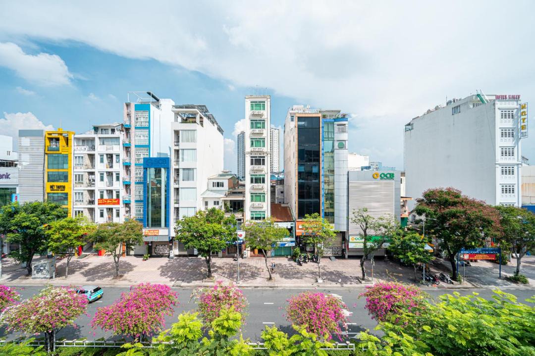 Photo of Buildings in District 4