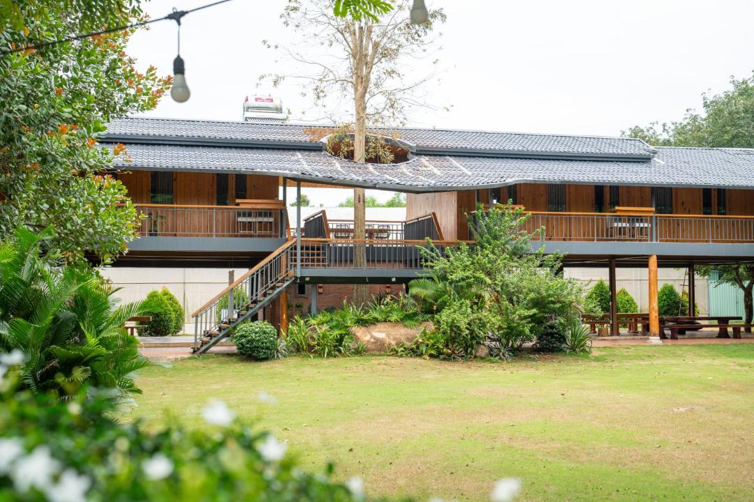 Photo of Others in Hoa Long