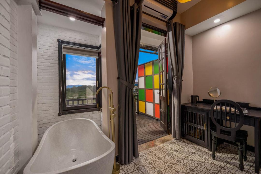 Photo of Bathroom in Cam Pho