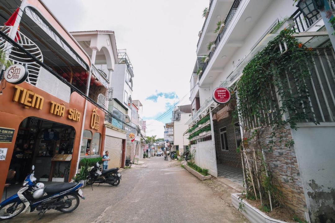 Photo of Others in Phuong