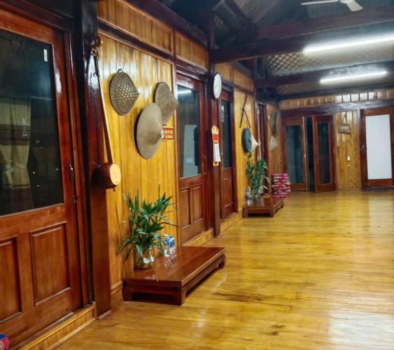 Photo of Others in Van Chan
