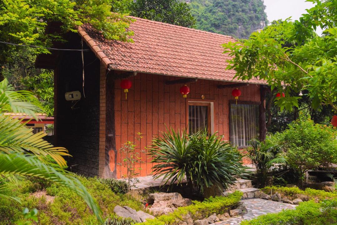 Photo of Others in Hoa Lu