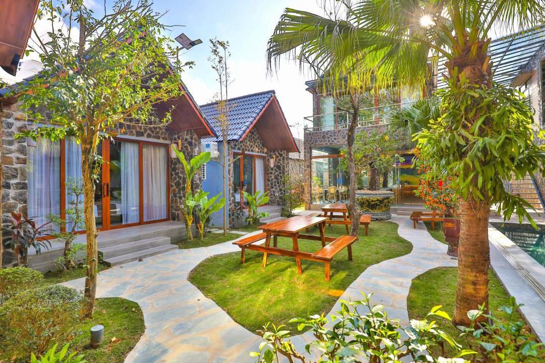 Photo of Others in Hoa Lu