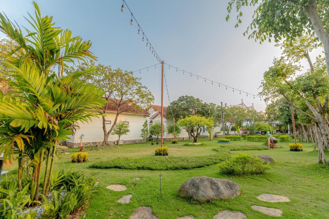 Photo of Others in Hoa Lu