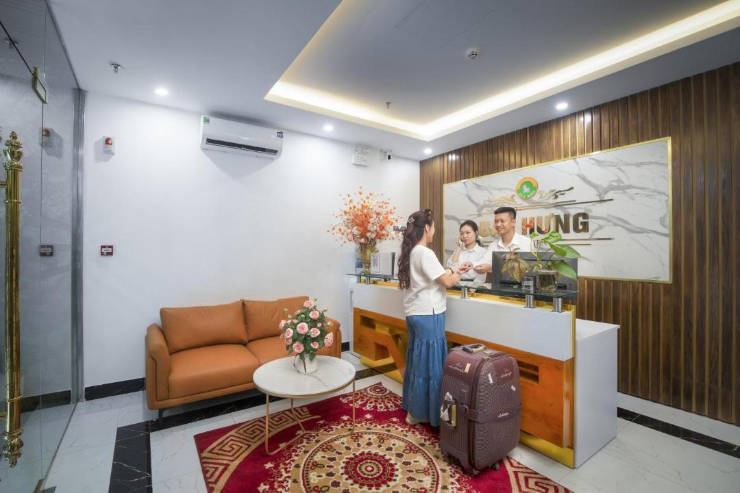 Photo of Others in Dich Vong Hau