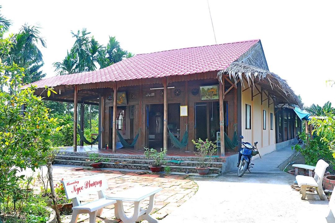 Photo of Others in Long Ho