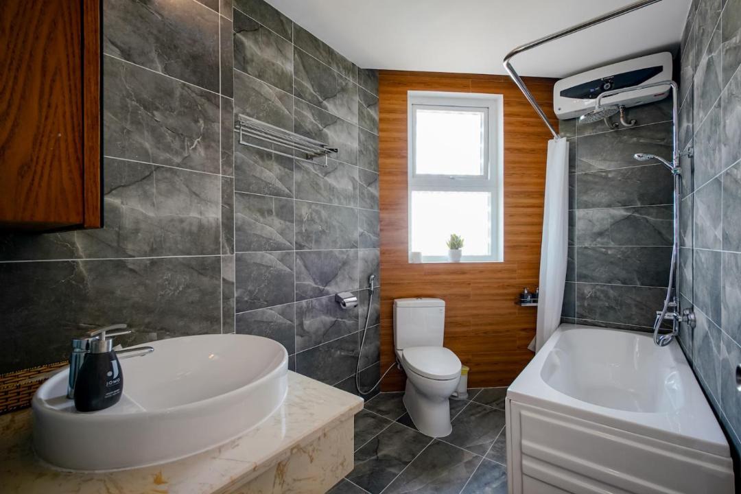 Photo of Bathroom in Phuong 8