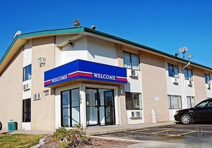 Americas Best Value Inn East Peoria in Fondulac Township