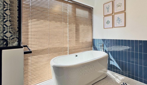 3 Bedroom Cape Cod Style with Pool