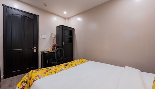 Deluxe Double Room, 1 Queen Bed, Private Bathroom