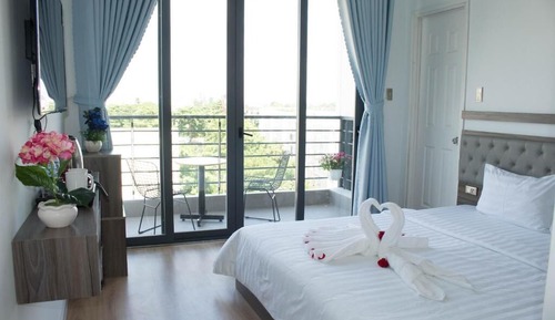 Suite Double or Twin Room, Balcony, River view