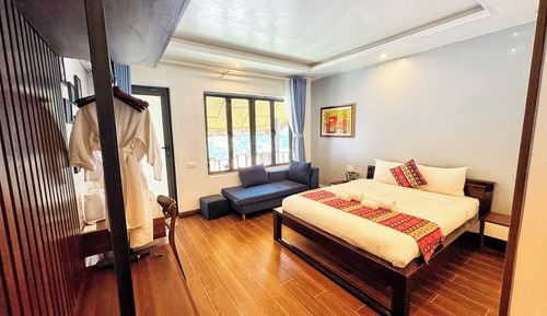 Deluxe Double Bungalow with Mountain View 