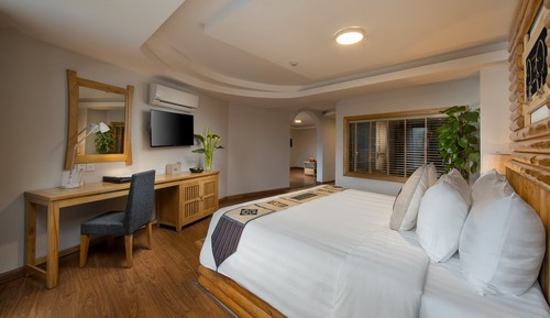Deluxe Suite