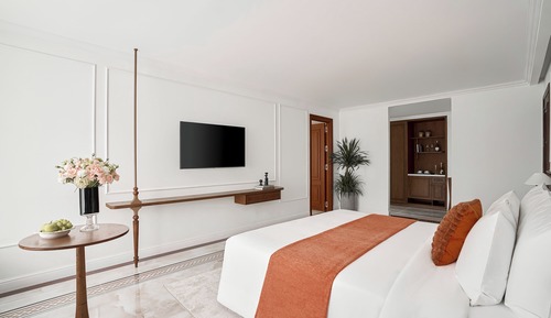Grand Suite, 1 King Bed, City View