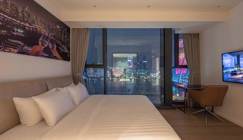 Basic Twin Room, City View