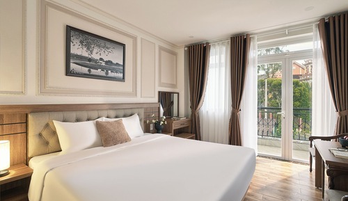 Junior Double Room, Balcony, City View