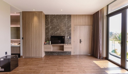 Family Room, Garden View