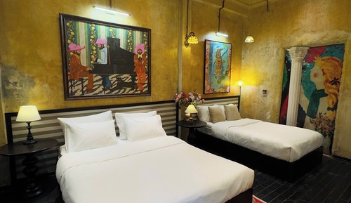 Family Suite, City View