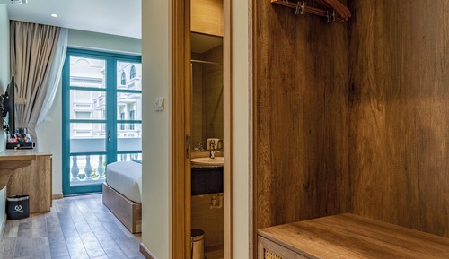 Deluxe Room, Balcony, City View