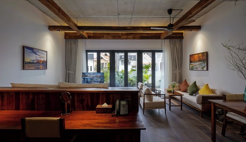 The Skyline Executive Loft